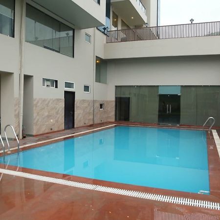 Tulip Le Grand Hotell Udaipur Exteriör bild